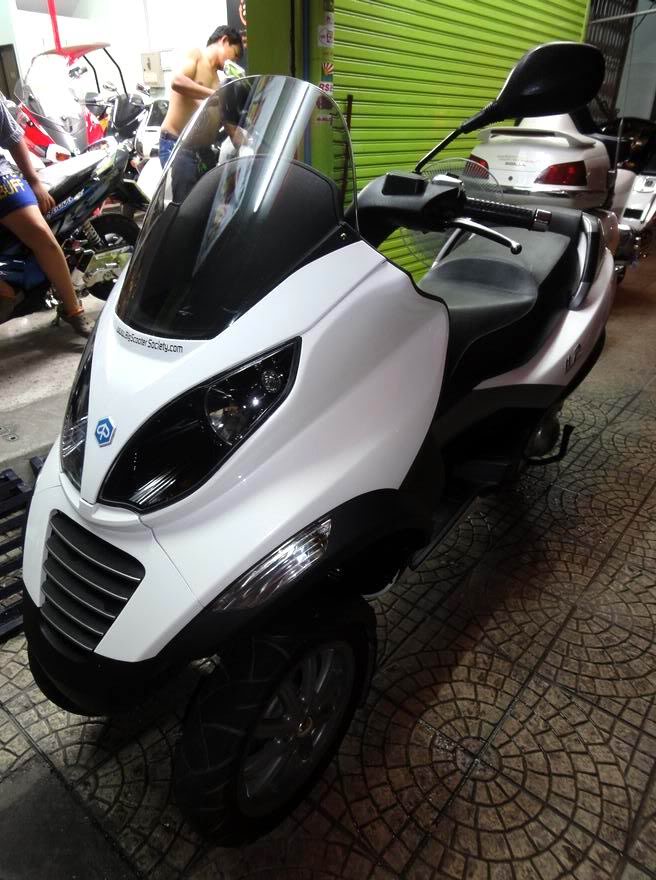 ราคาและตารางผ่อน รถมอเตอร์ไซค์ Piaggio Mp3 2025 ราคา-ตารางผ่อน-ดาวน์