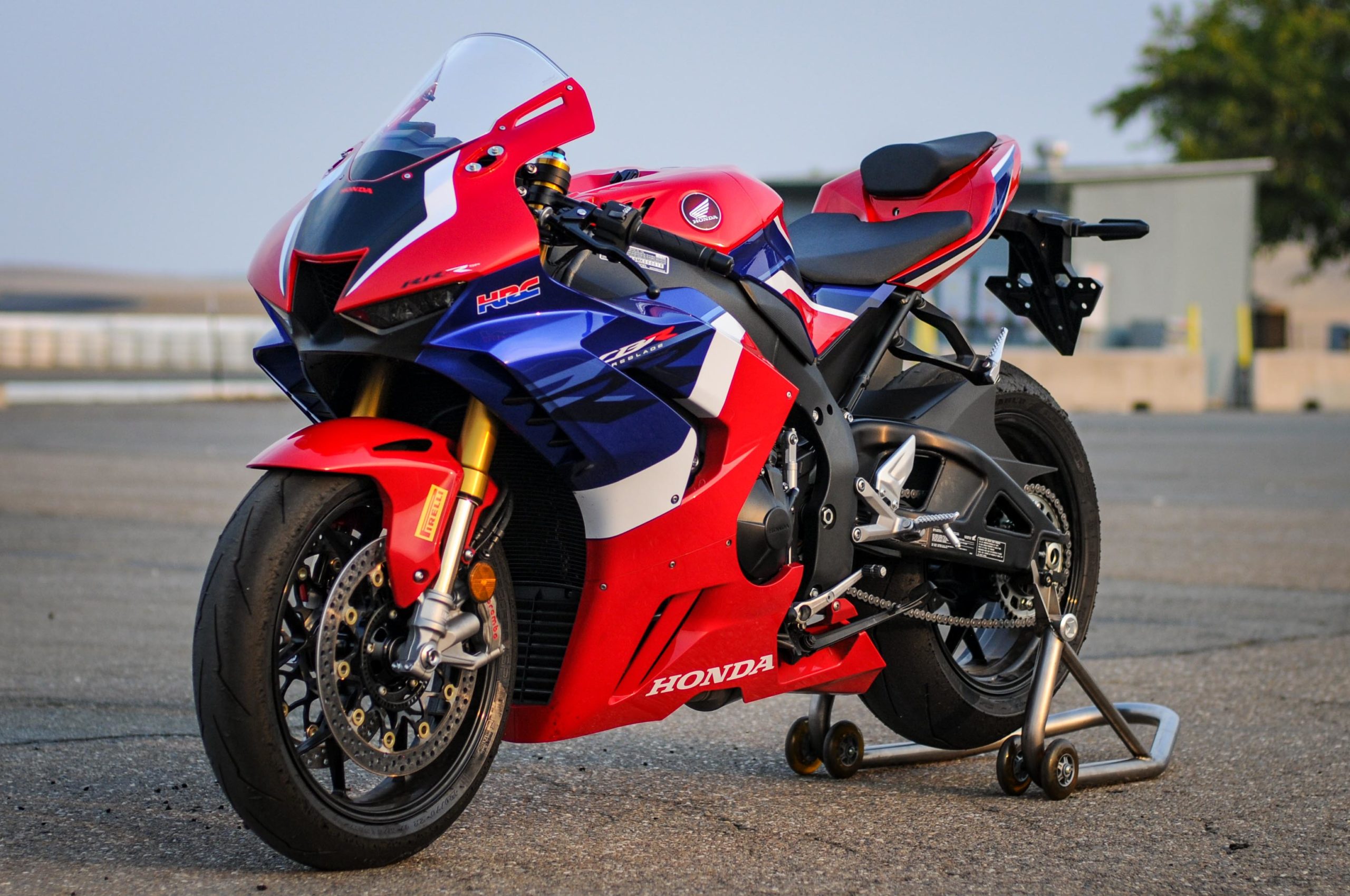 Honda Cbr1000rr-r Sp 2025 เพิ่มสีใหม่ ราคาเดิม