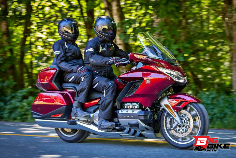 Honda Goldwing Dct 2025 สเปคและราคา